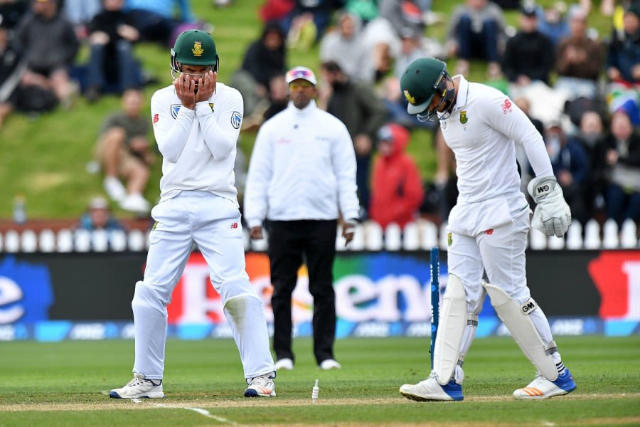 Stephen Cook reacts to Quinton de Kock's missed stumping