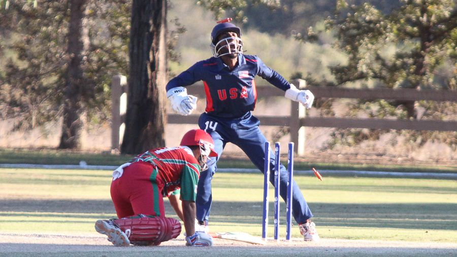 Akeem Dodson stumps Zeeshan Siddiqui
