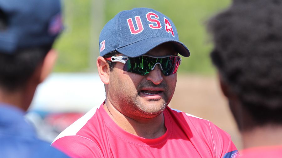 Former USA captain Sushil Nadkarni talks to the current squad ahead of WCL Division Three