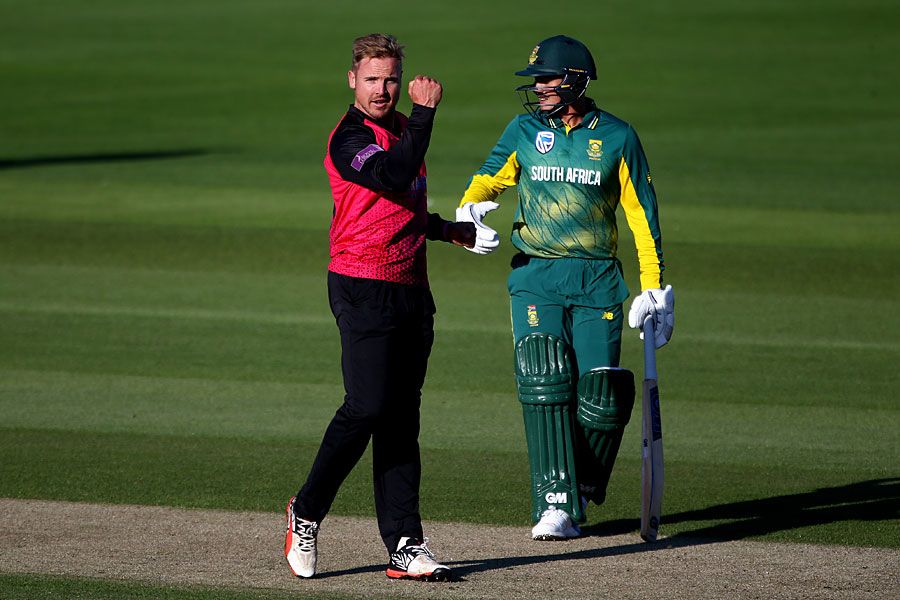 Stiaan van Zyl broke the rapid opening stand