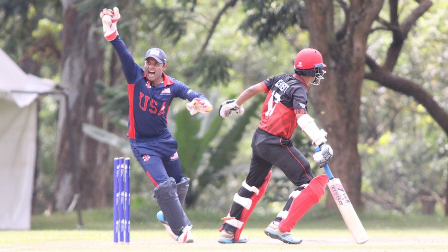 Ibrahim Khaleel appeals unsuccessfully for a stumping with Bhavindu Adhihetty on 48