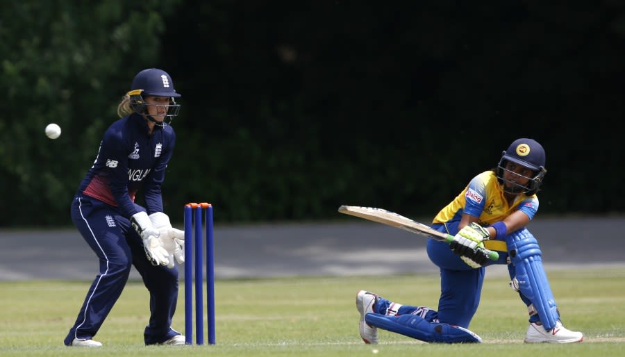 Prasadani Weerakkody sweeps en route to 23