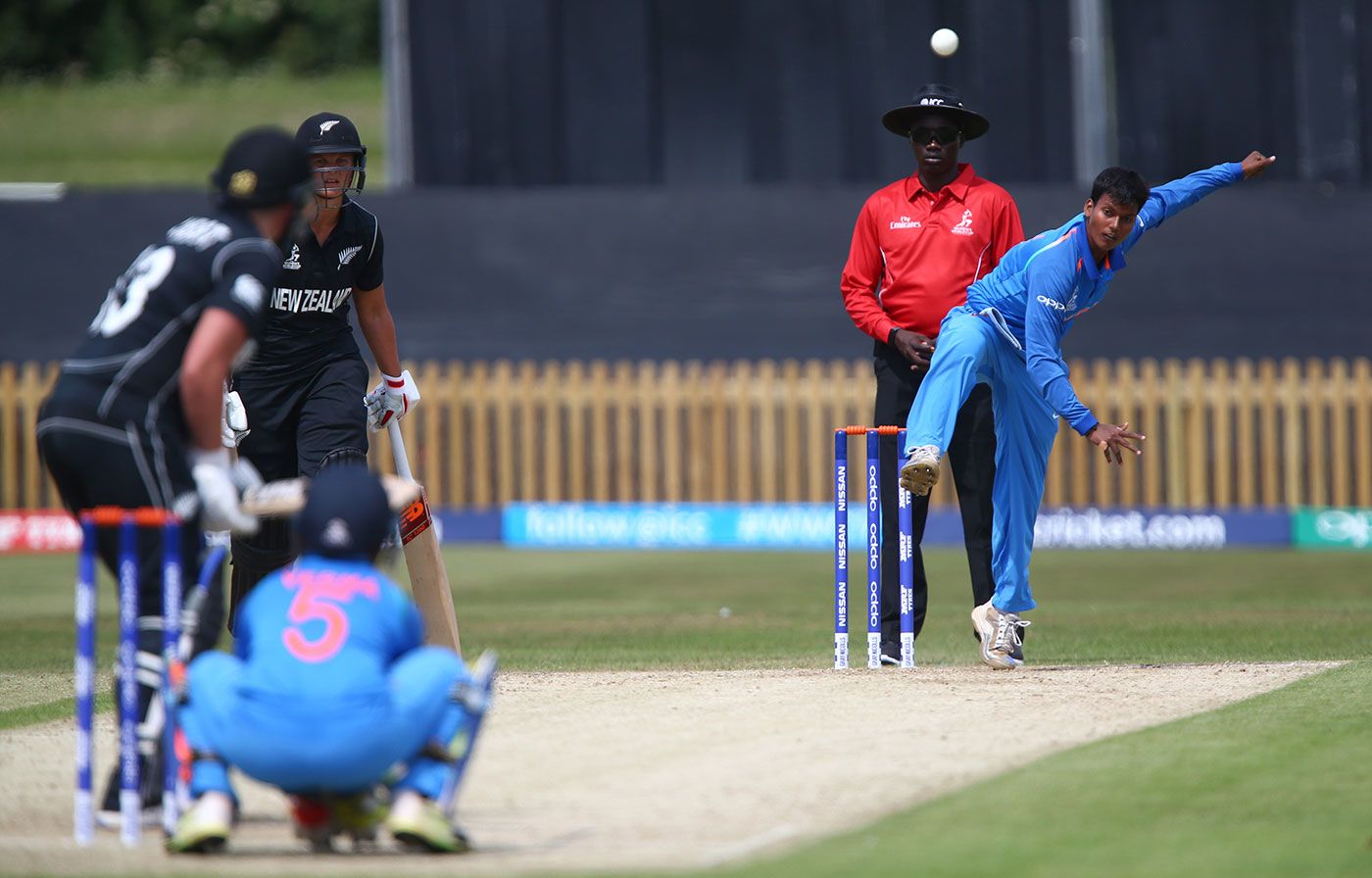 Deepti Sharma bowls to Suzie Bates
