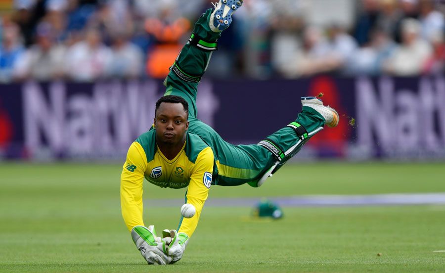Mangaliso Mosehle failed to take a difficult running chance off Jason Roy's top-edged pull