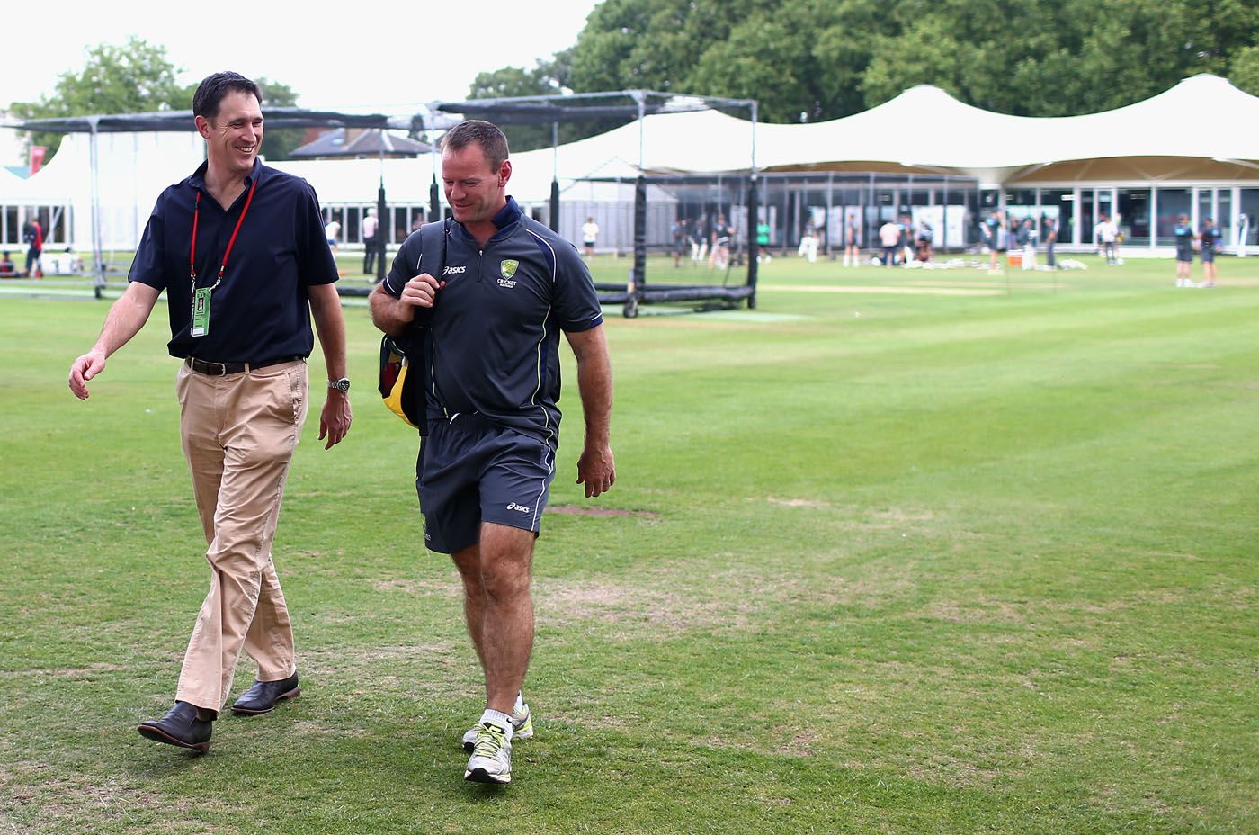 James Sutherland has a word with Pat Howard at an Australia net session