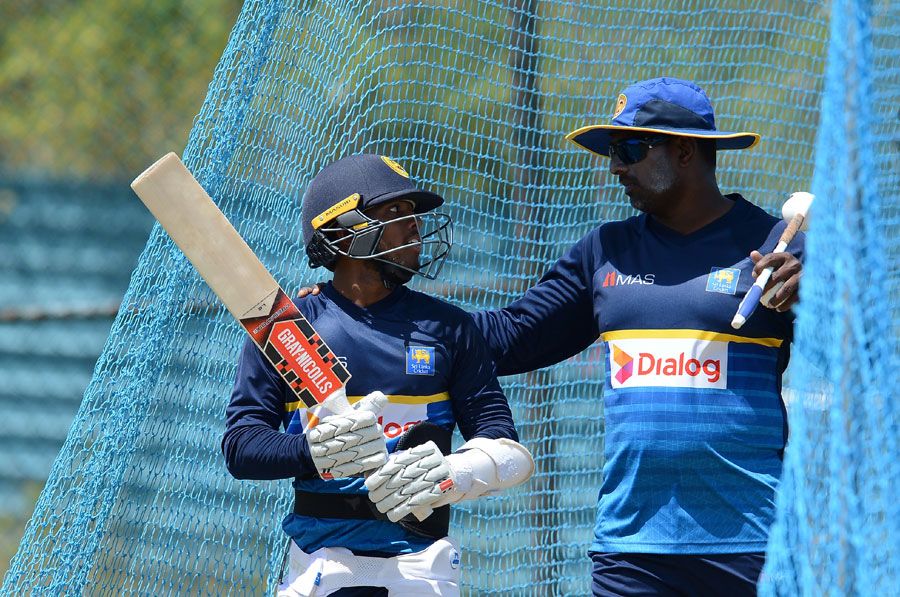 Kusal Mendis has a word with Sri Lanka batting coach Avishka Gunawardene