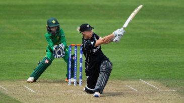 Devine, bowlers subdue Pakistan