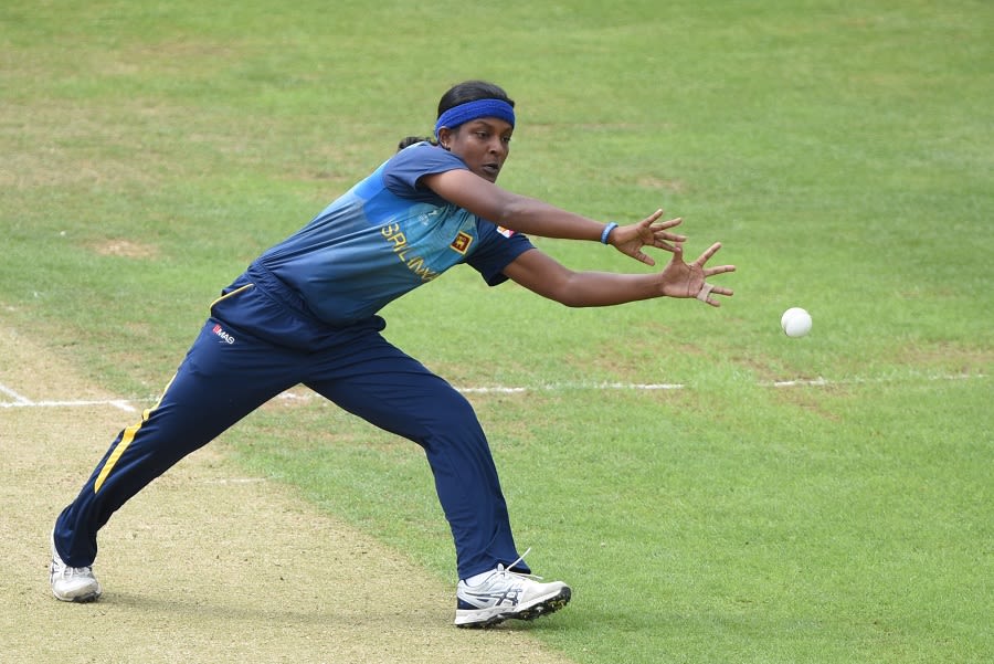 Ama Kanchana tries to stop the ball