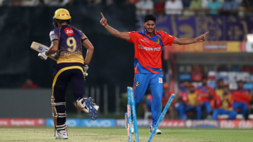 Thampi leads Kerala's surge towards quarter-final spot