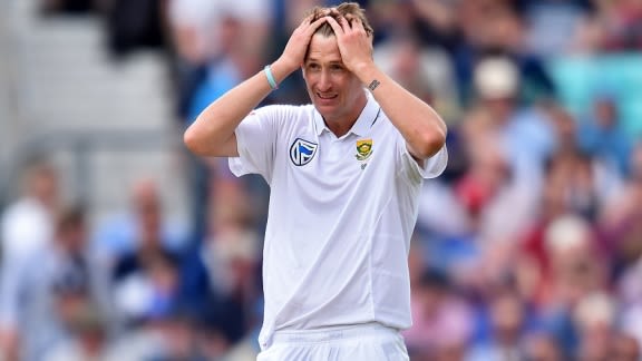 Morris injury hurts Titans, unheralded Qeshile stuns Cobras