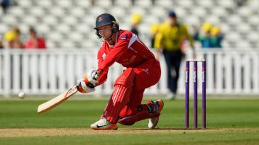 Jos Buttler finds form for Lancashire but Brett D'Oliveira stars in Worcestershire win
