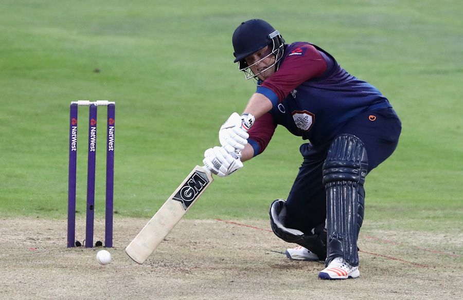 Richard Levi is at full stretch at Wantage Road