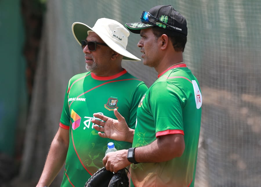 Chandika Hathurusingha has a chat with Sunil Joshi