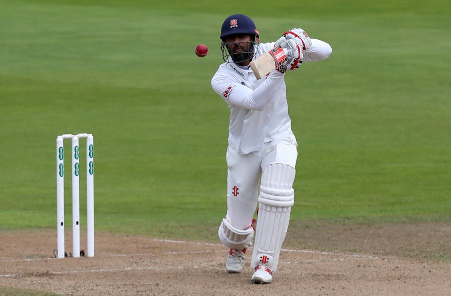 Varun Chopra made 98 against his old county