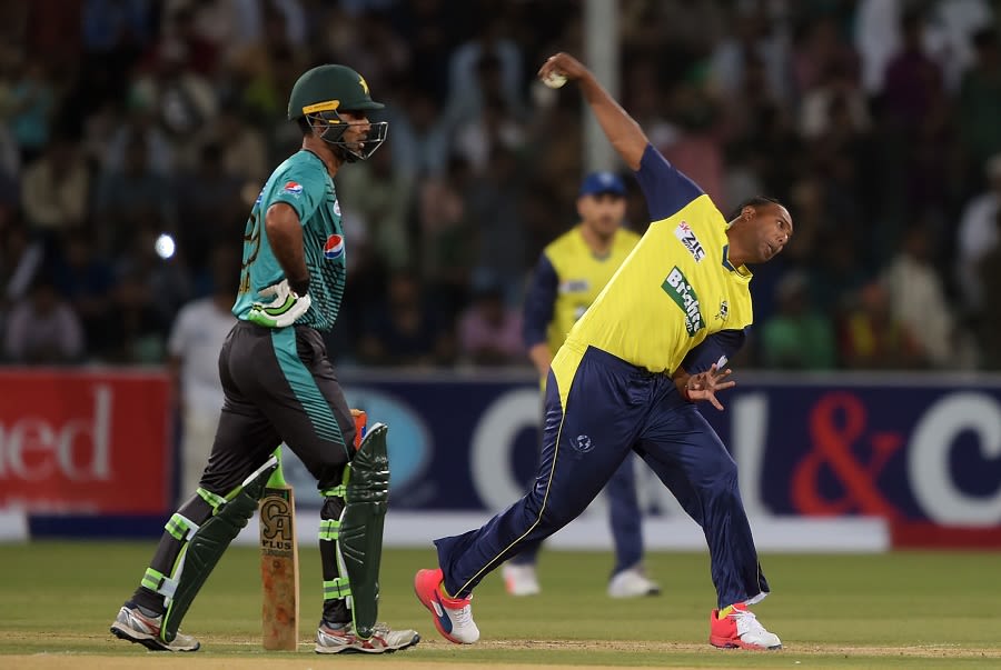 Samuel Badree took 2 for 31 in four overs