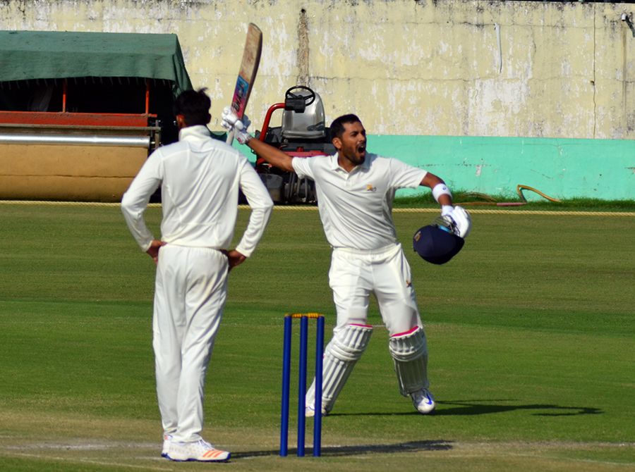 Prashant Chopra's 271 not out on the first day equalled the highest individual score for Himachal Pradesh in the Ranji Trophy