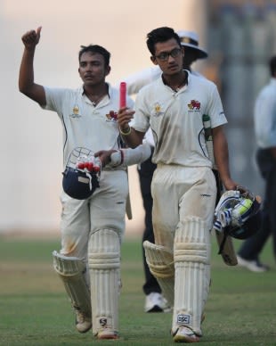 Kulkarni and Kothari's four-fors seal Mumbai's quarter-final berth