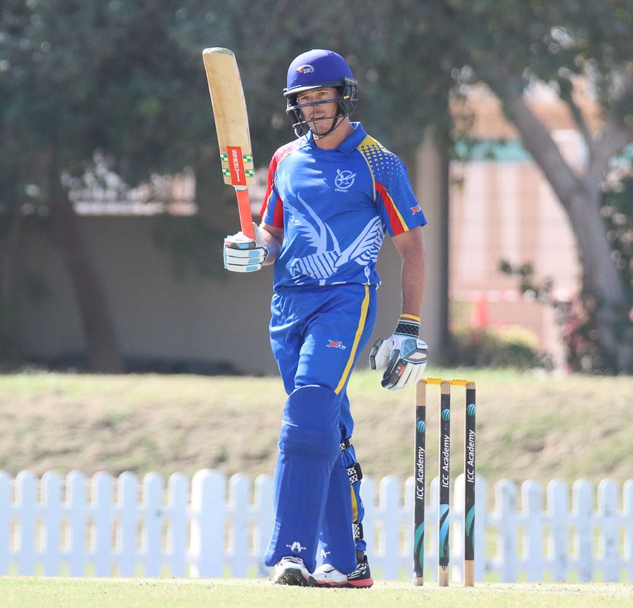 Louis van der Westhuizen raises another half-century