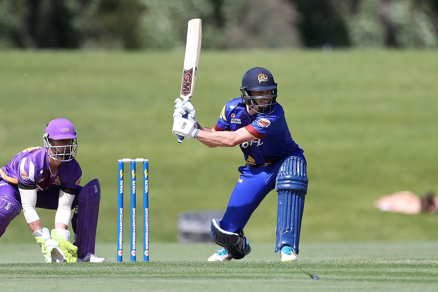 Rob Nicol lines one up