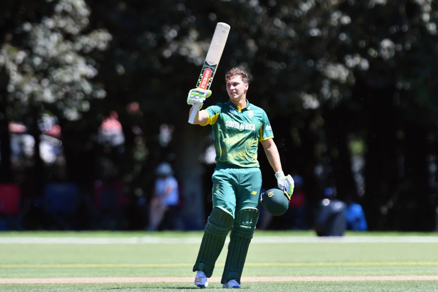 Raynard van Tonder smashed 14 fours and five sixes in his 143