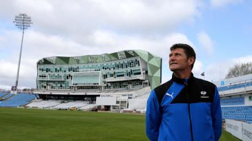 Martyn Moxon, Andrew Gale removed as Yorkshire replace entire coaching staff