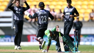 Munro, Southee and Rance dismantle Pakistan