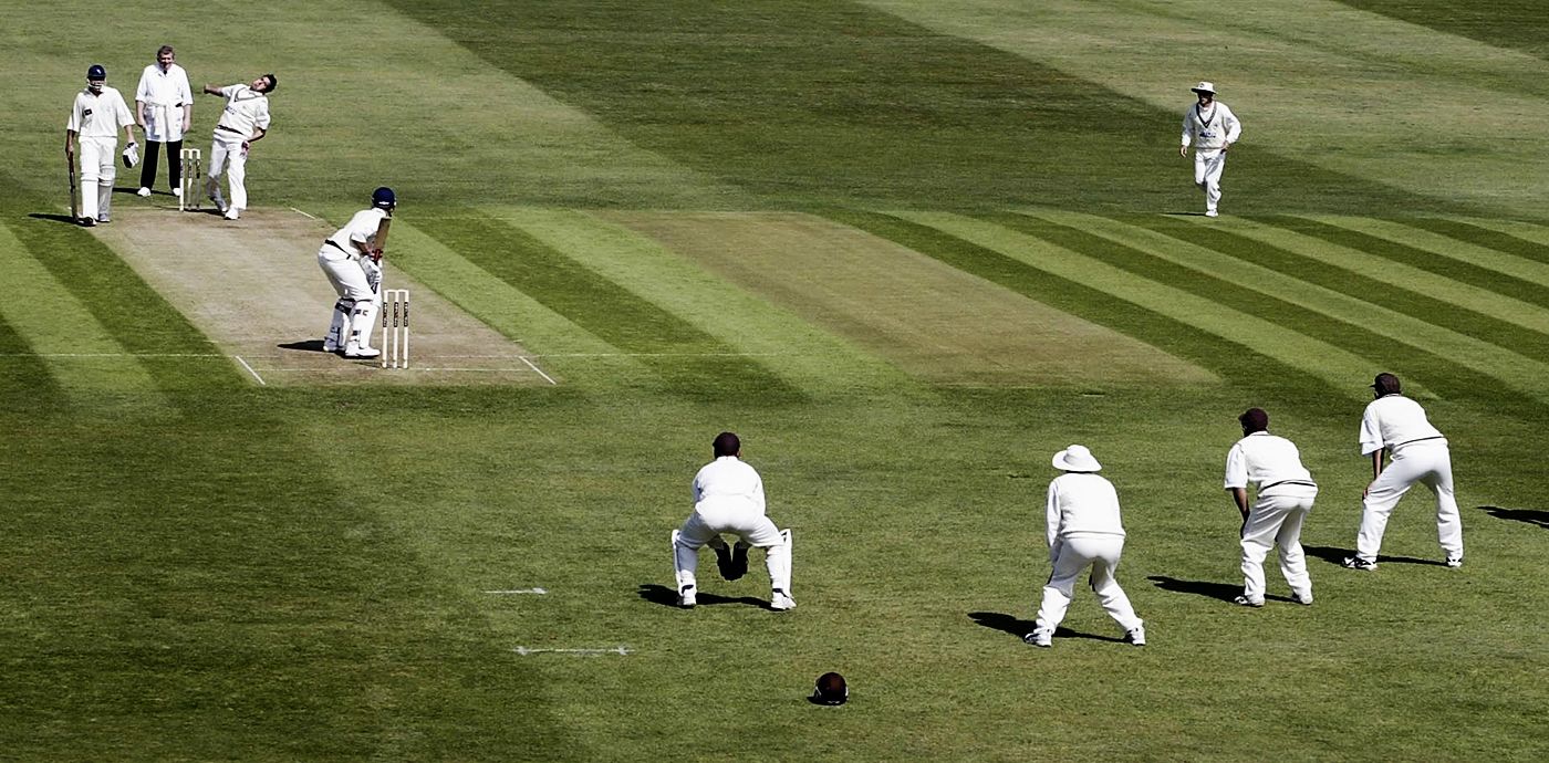 Scott Richardson waits and watches Jimmy Ormond bowl