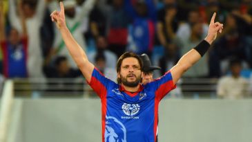 Shahid Afridi traded to Quetta Gladiators for PSL 2022; Azam Khan moves to Islamabad United