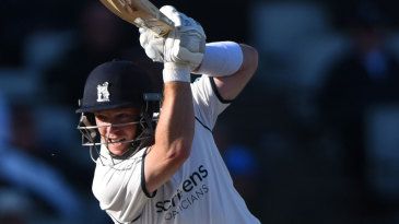 Tim Ambrose, Olly Stone give Warks edge in see-sawing contest