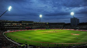 Warwickshire to implement Rooney Rule in hunt for new head coach