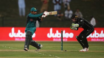 Sarfaraz sees Gladiators home with last-ball six