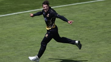 Bennett, Nofal shine as Wellington clinch Ford Trophy title