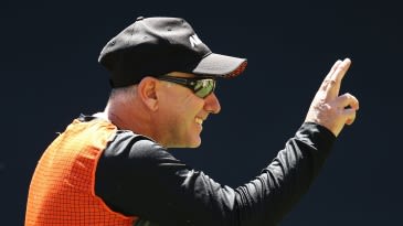 Jeremy Coney hits out at Gary Stead, NZC defends coach's leave