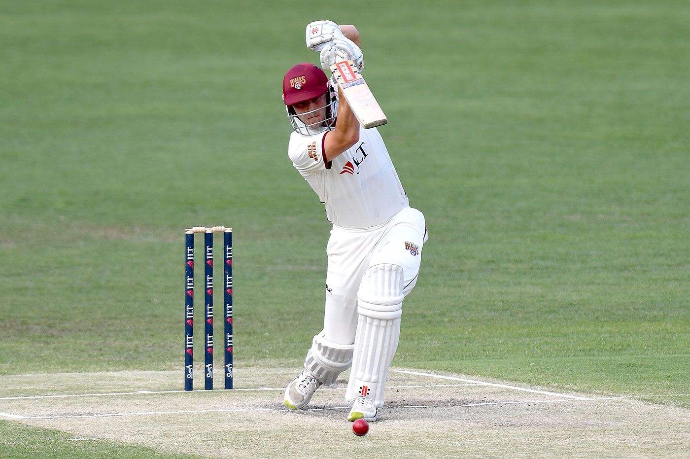 Charlie Hemphrey drives down the ground