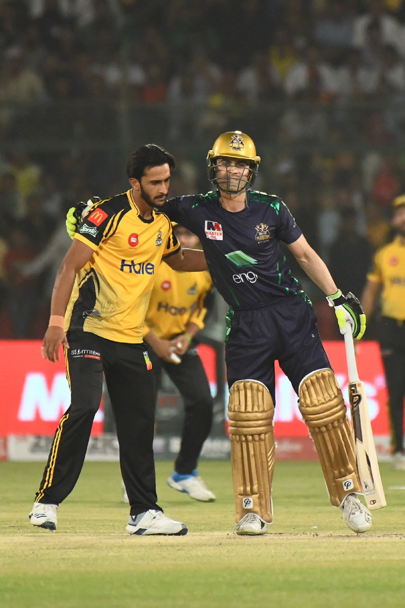 Ahmed Shehzad accepts Hasan Ali's apology after the bowler hit him on the followthrough