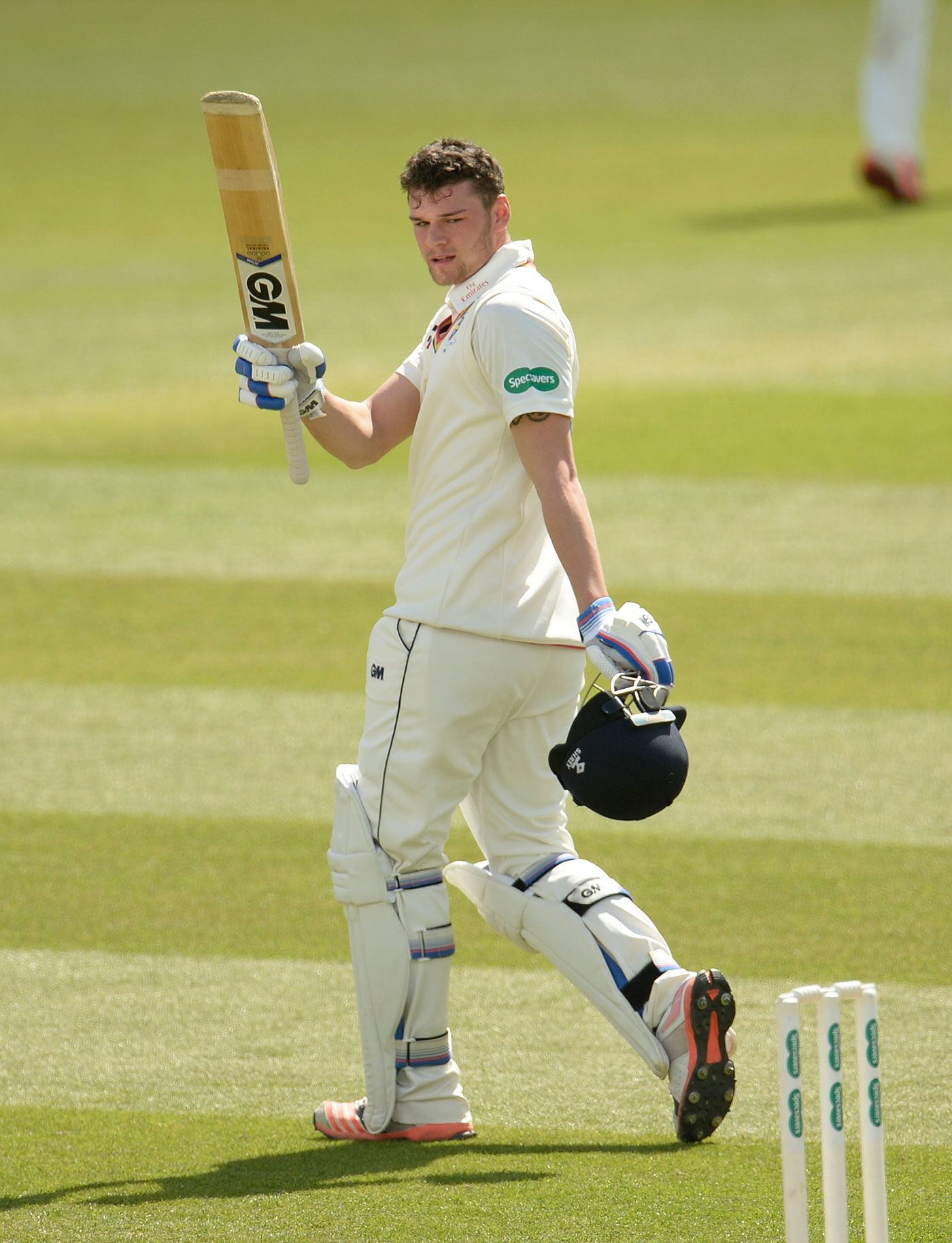 Jack Burnham reaches his maiden Championship century