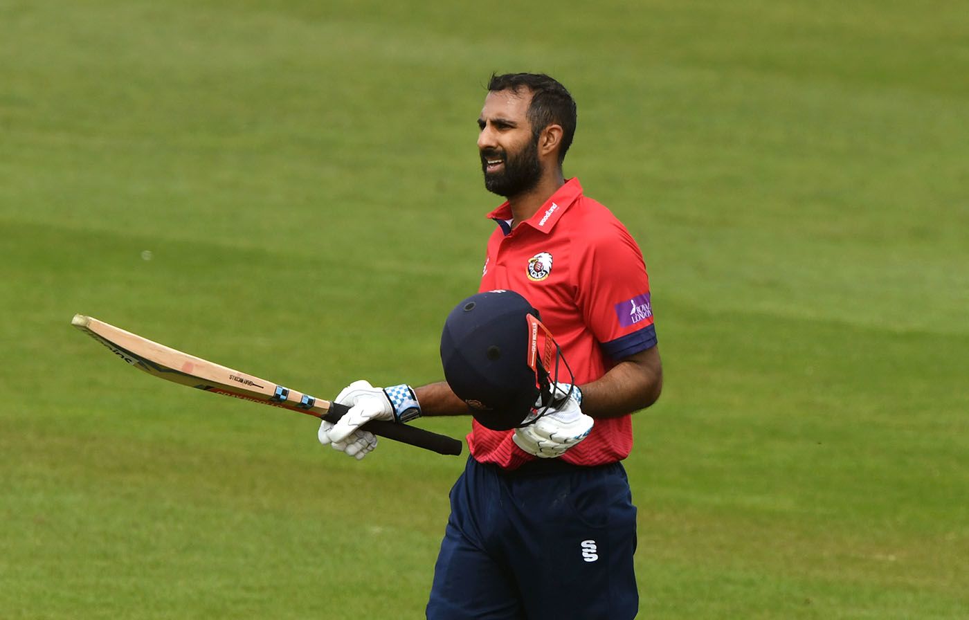 Varun Chopra acknowledges his hundred