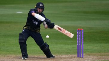 James Bracey, Chris Dent guide comfy chase but Gloucestersihre still miss out