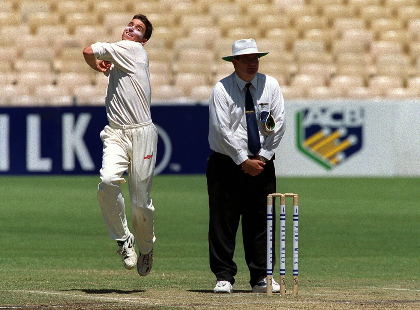 Gavin Robertson in action in 2000