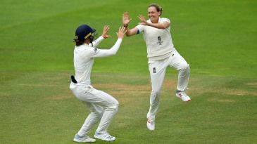 Laura Marsh announces retirement after Hundred delay