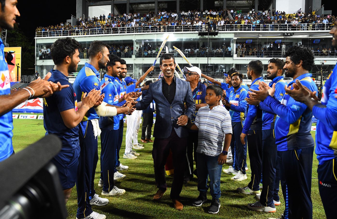 Nuwan Kulasekara got felicitated after the final ODI