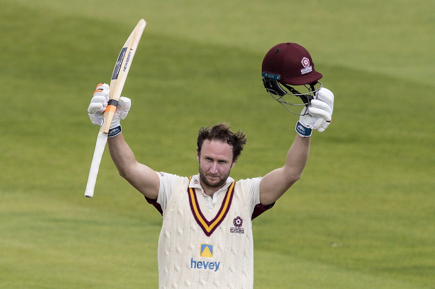Alex Wakely made a first Championship ton since July 2018