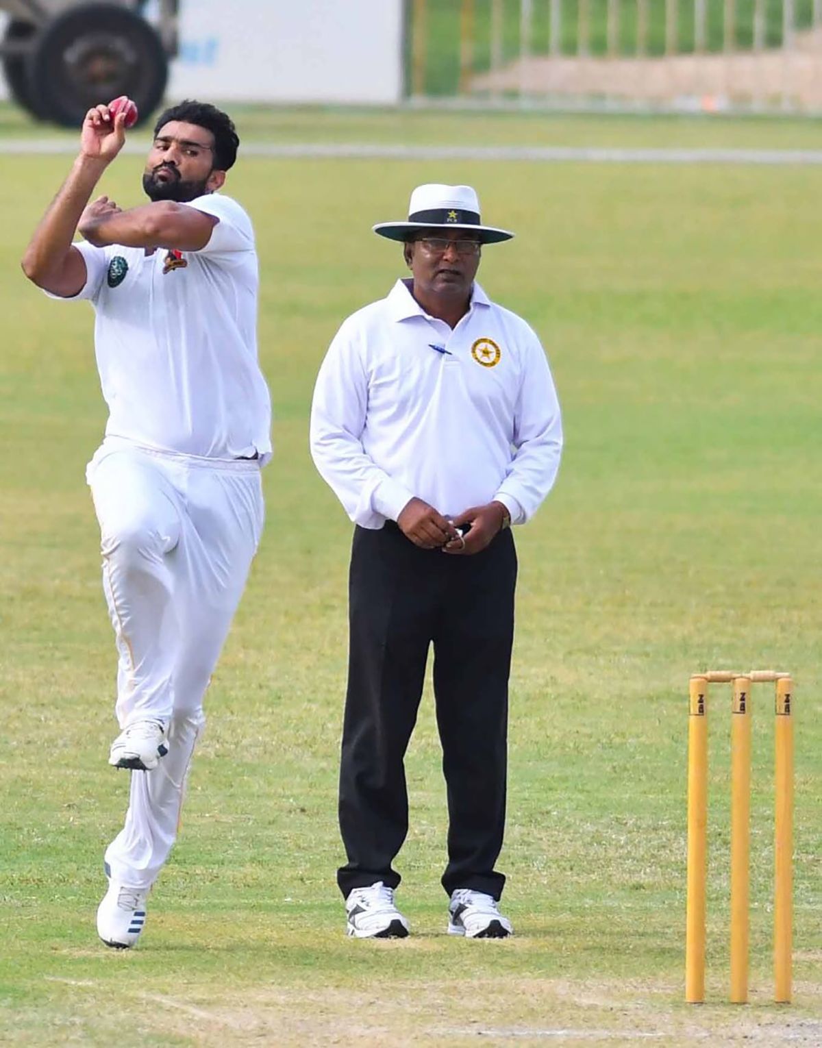 Sohail Khan loads up
