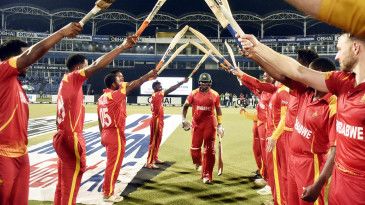 Hamilton Masakadza bids farewell with match-winning 71