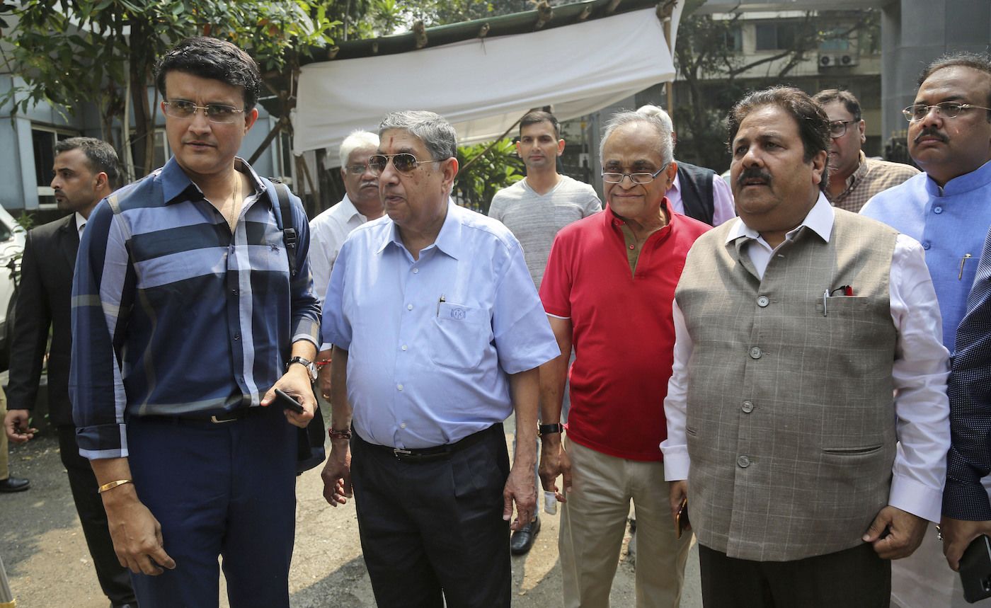 Sourav Ganguly, N Srinivasan, Niranjan Shah and Rajiv Shukla pose at the BCCI headquarters