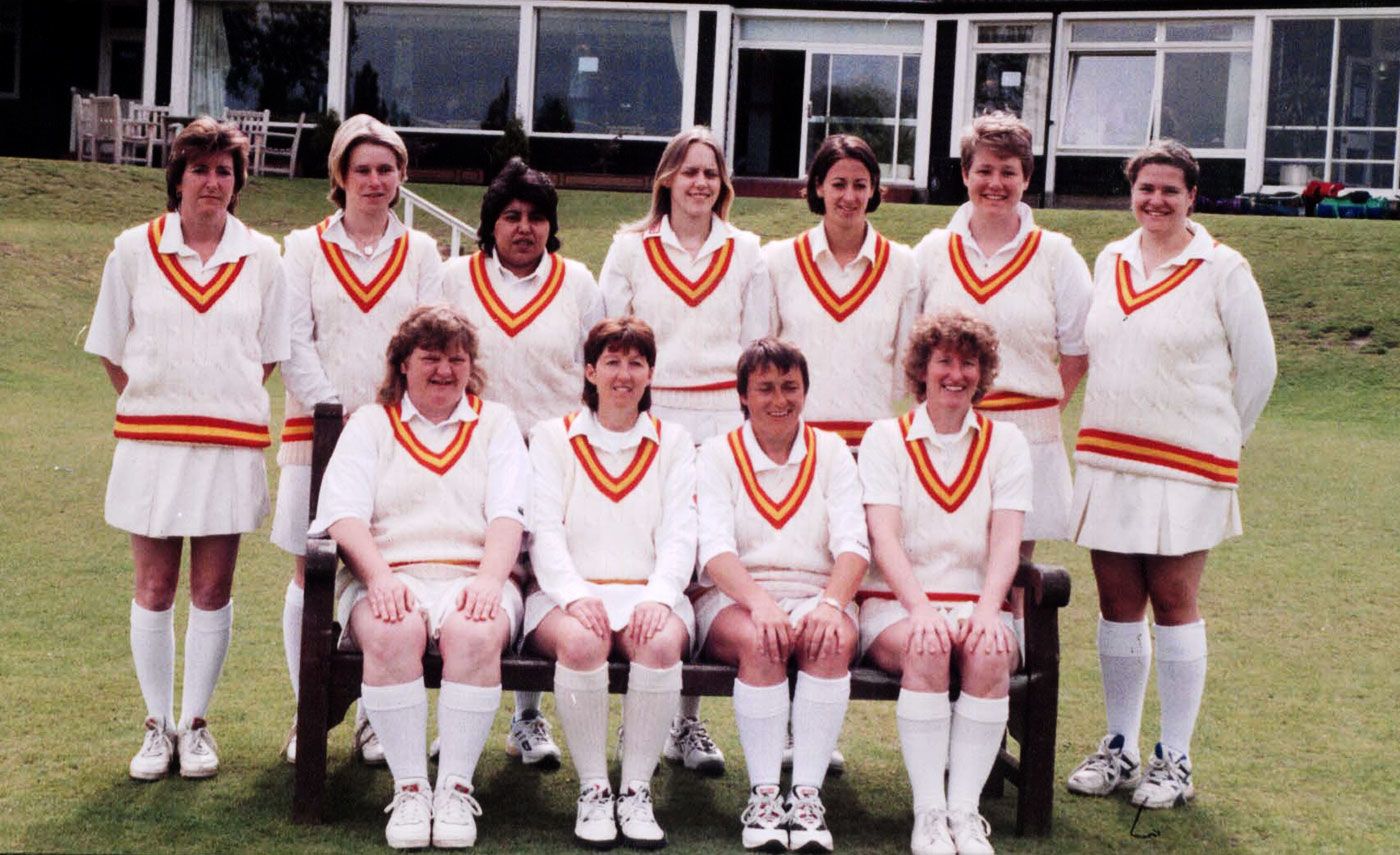 Shaiza Khan (back row, third from left) part of an MCC women's squad in England