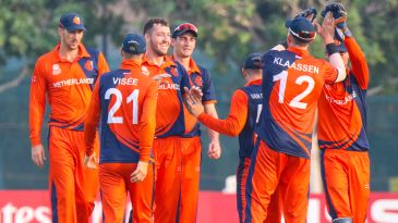 Netherlands brush aside sloppy Kenya