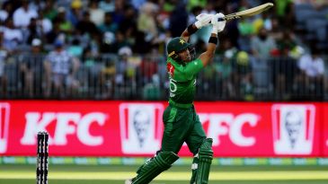 Crushing win for Central Punjab sets up KP-CP final 