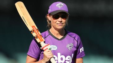 Julia Price becomes first female coach in men's Big Bash as Brisbane Heat assistant