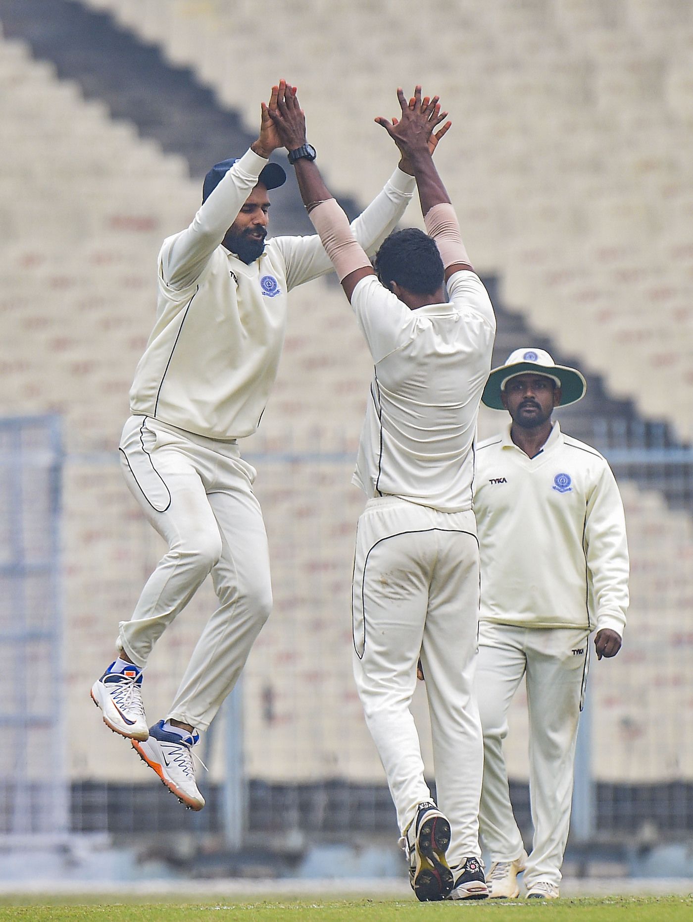 Hanuma Vihari goes up in celebration with KV Sasikanth